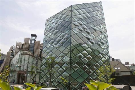 prada building in tokyo|prada tokyo archdaily.